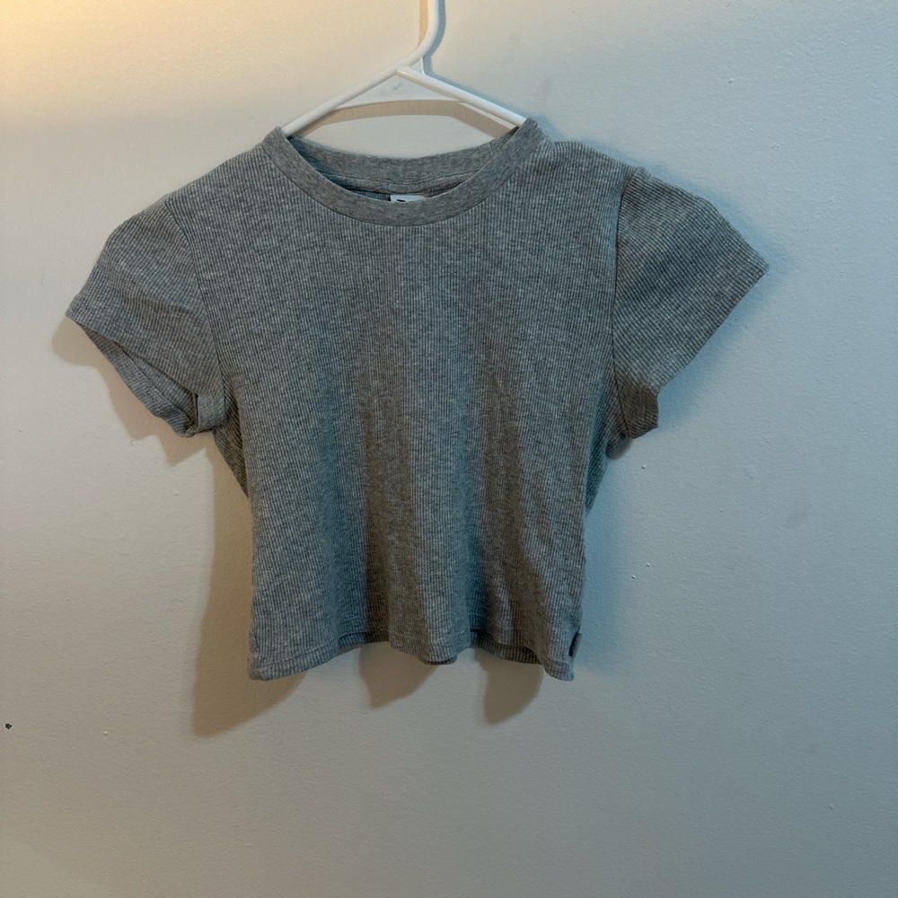 Aritzia TNA ribbed t-shirt in heather dark grey